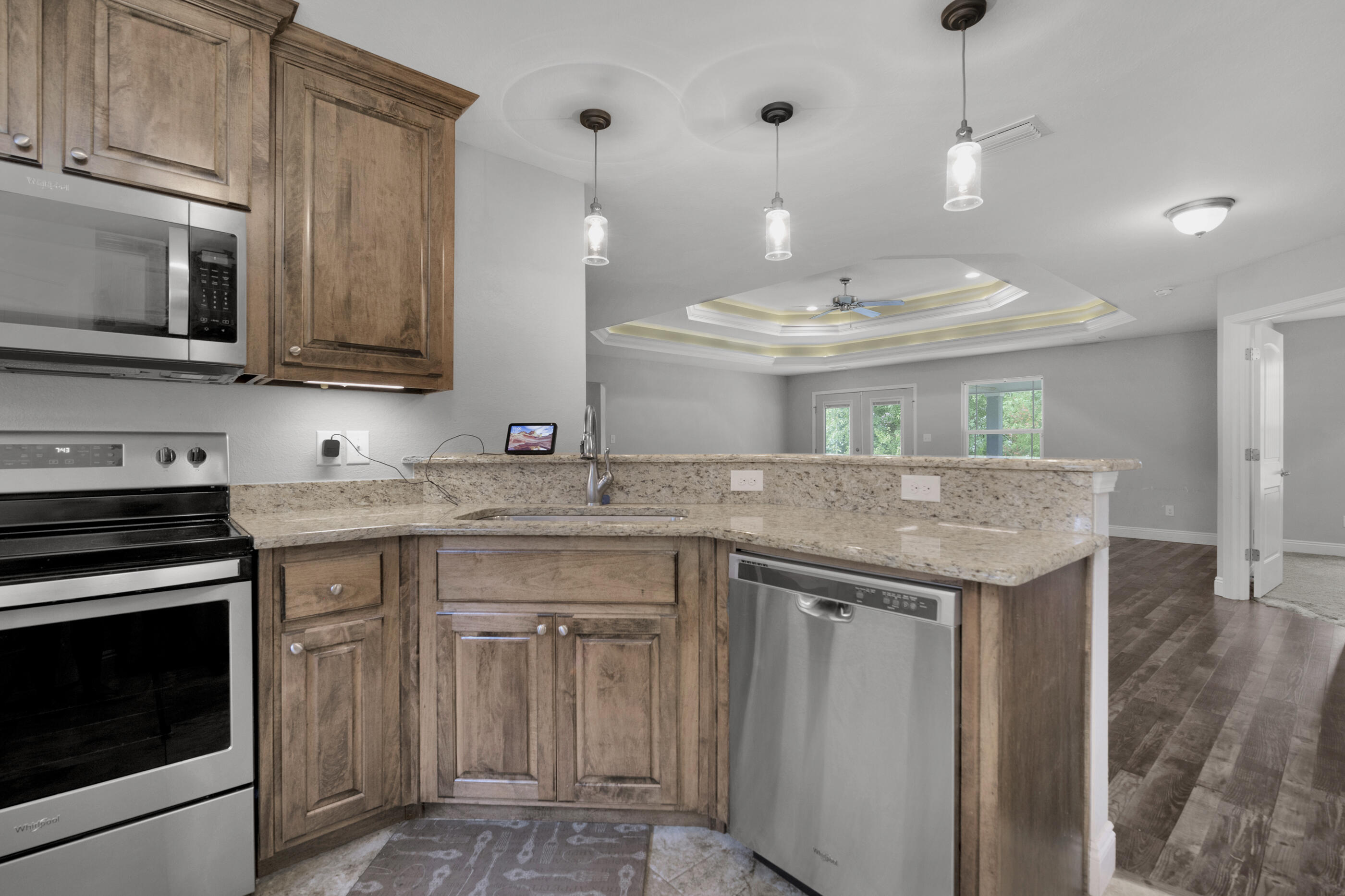 CRESCENT SHORES - Residential