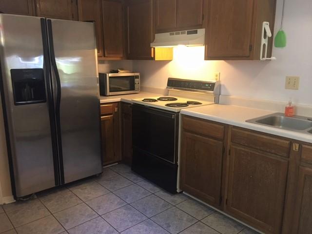 ROLLING HILLS - Residential Lease