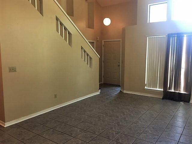 ROLLING HILLS - Residential Lease