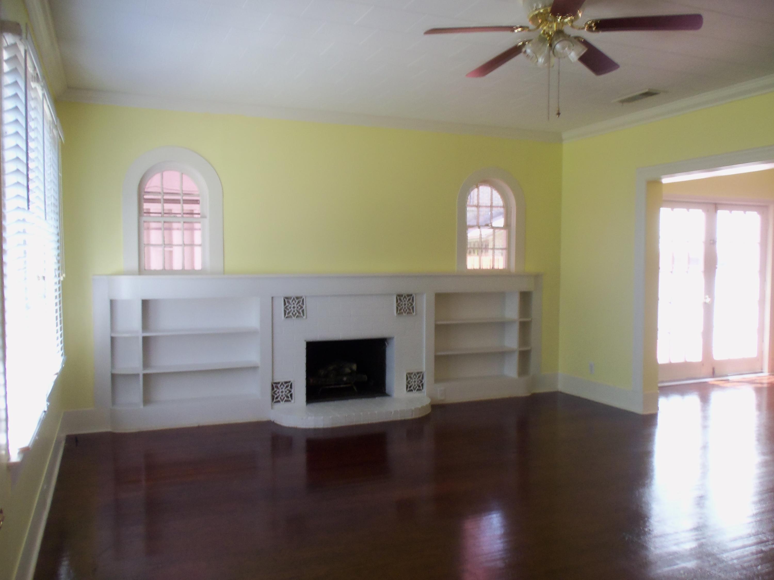 CITY OF CRESTVIEW - Residential