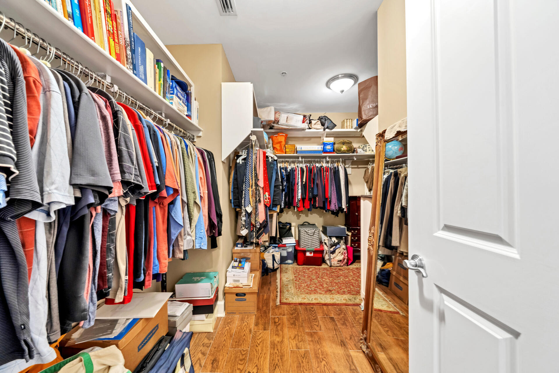 ONE WATER PLACE AT KELLY PLANTATION - Residential