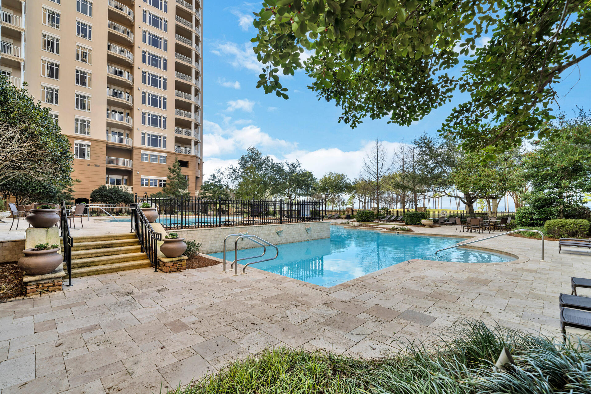 ONE WATER PLACE AT KELLY PLANTATION - Residential