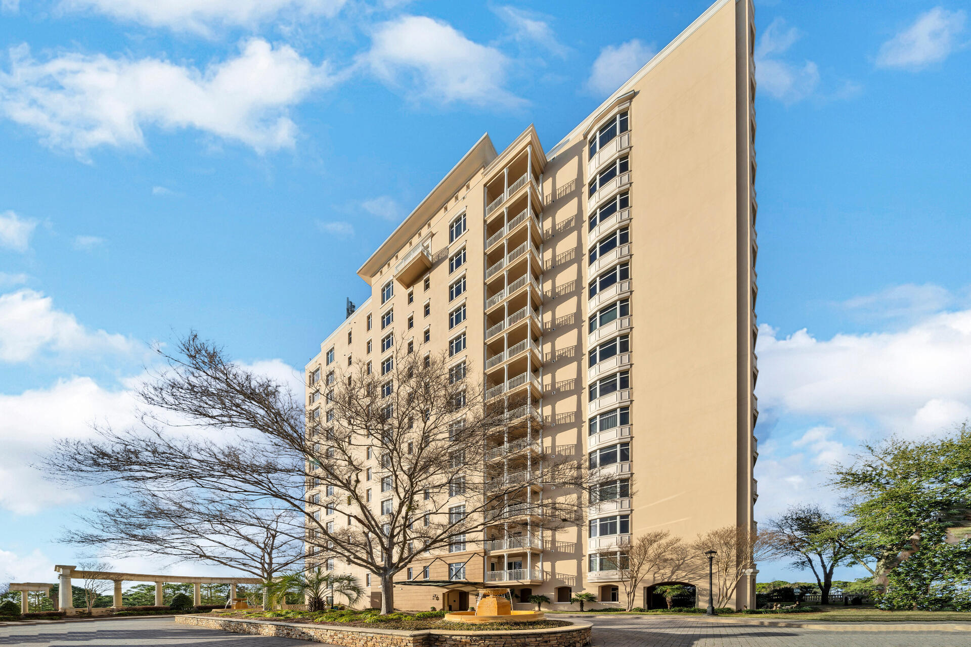 ONE WATER PLACE AT KELLY PLANTATION - Residential