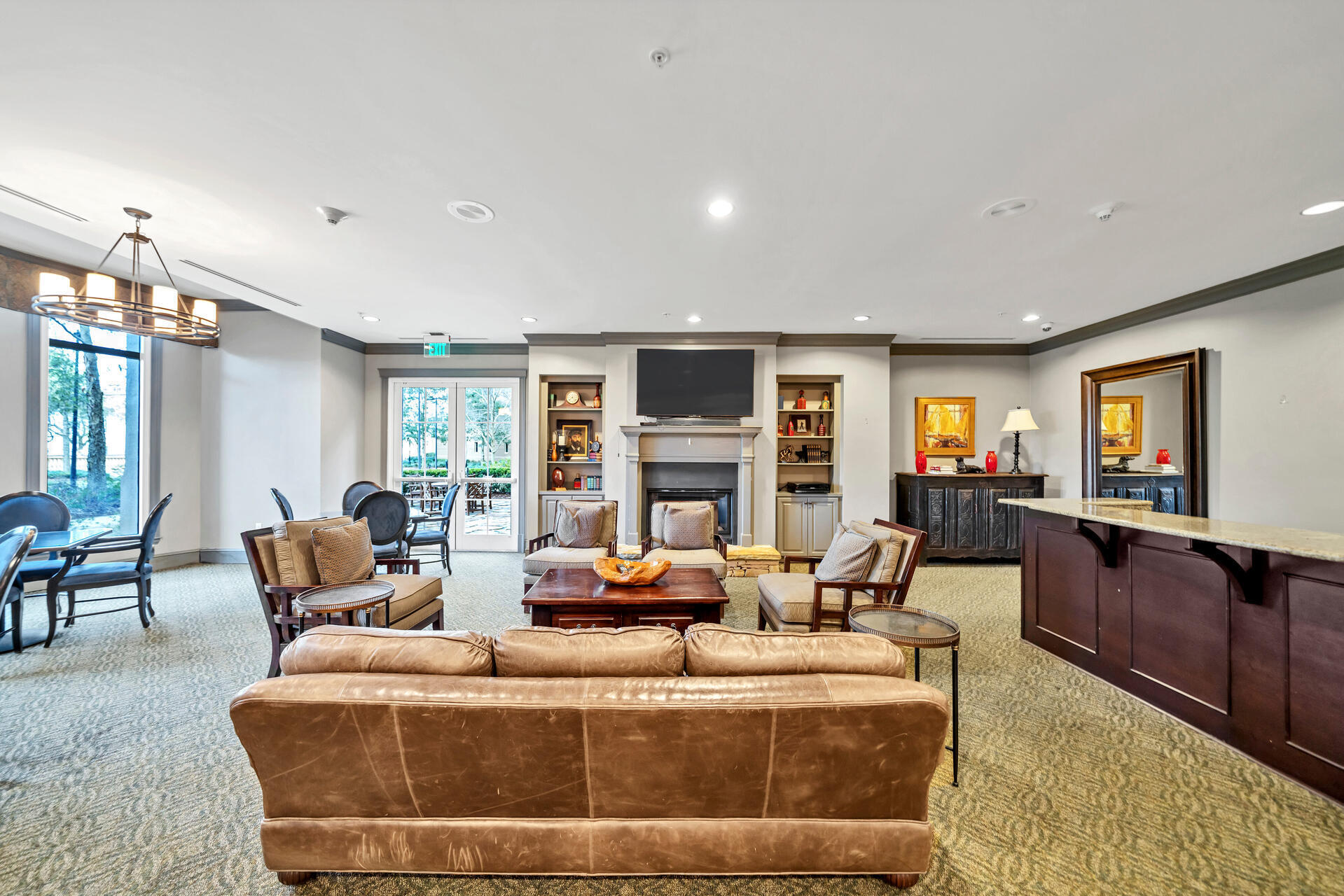 ONE WATER PLACE AT KELLY PLANTATION - Residential