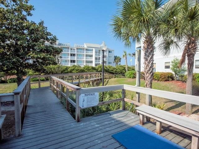 BEACHSIDE VILLAS CONDO - Residential