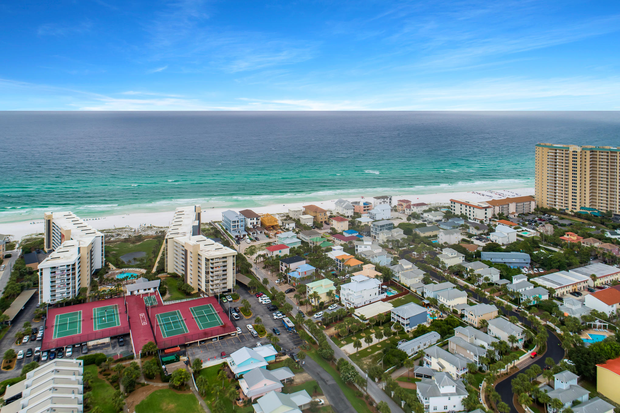 MIRAMAR BEACH COTTAGES - Residential