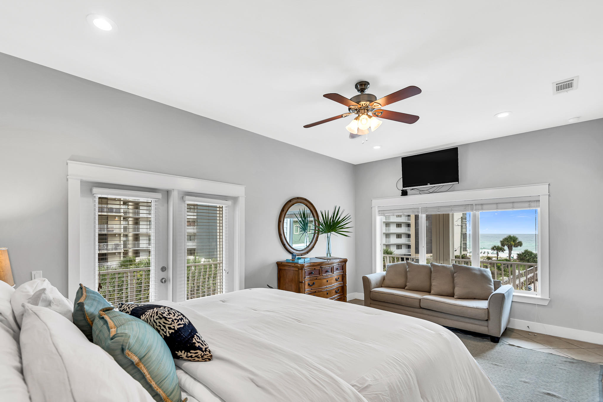 MIRAMAR BEACH COTTAGES - Residential