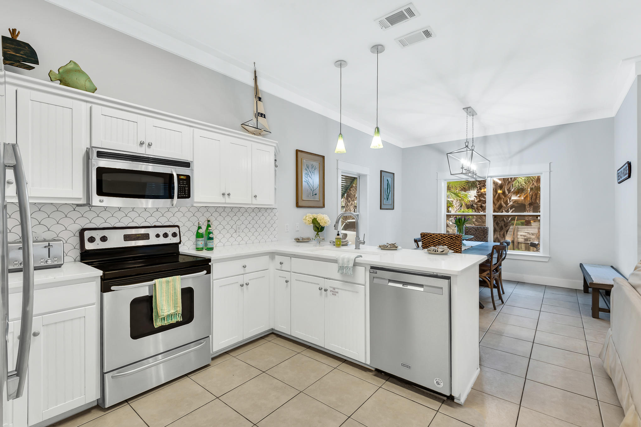 MIRAMAR BEACH COTTAGES - Residential