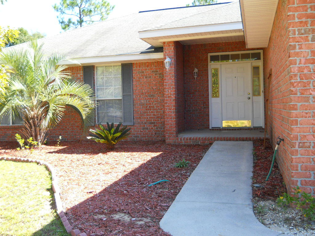 FOXWOOD ESTATES 1 - Residential Lease