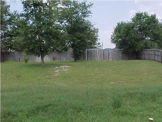 FOXWOOD ESTATES 1 - Residential Lease