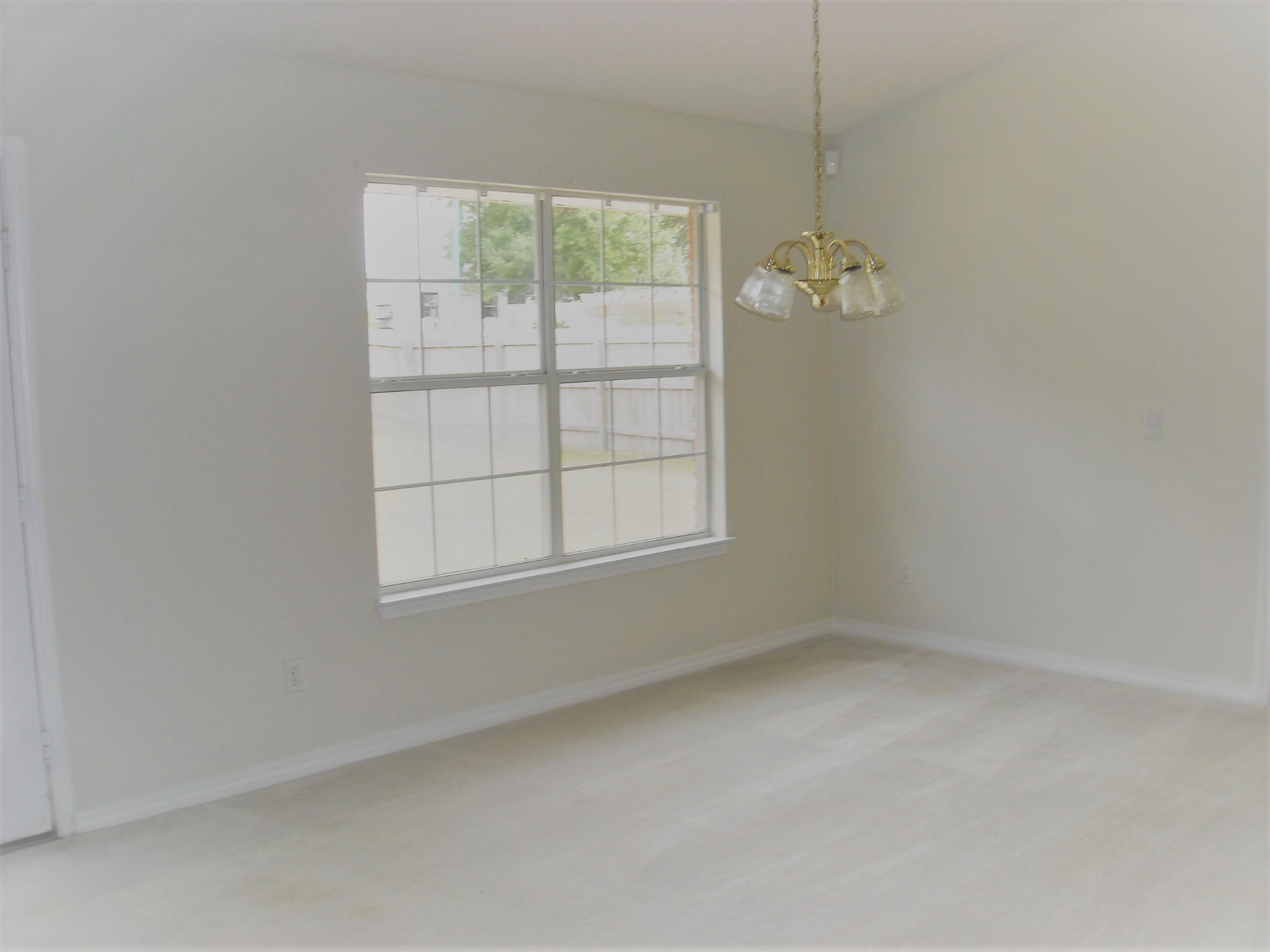 FOXWOOD ESTATES 1 - Residential Lease