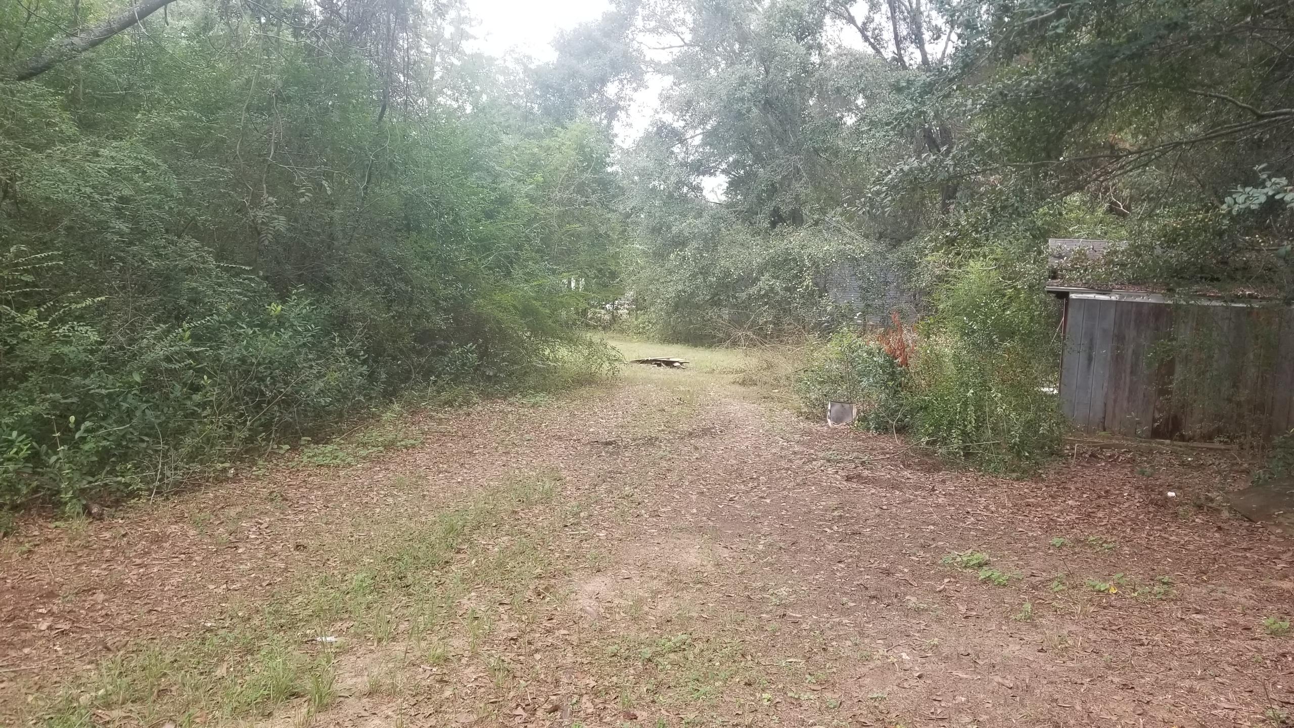 CRESTVIEW SUBURB - Residential