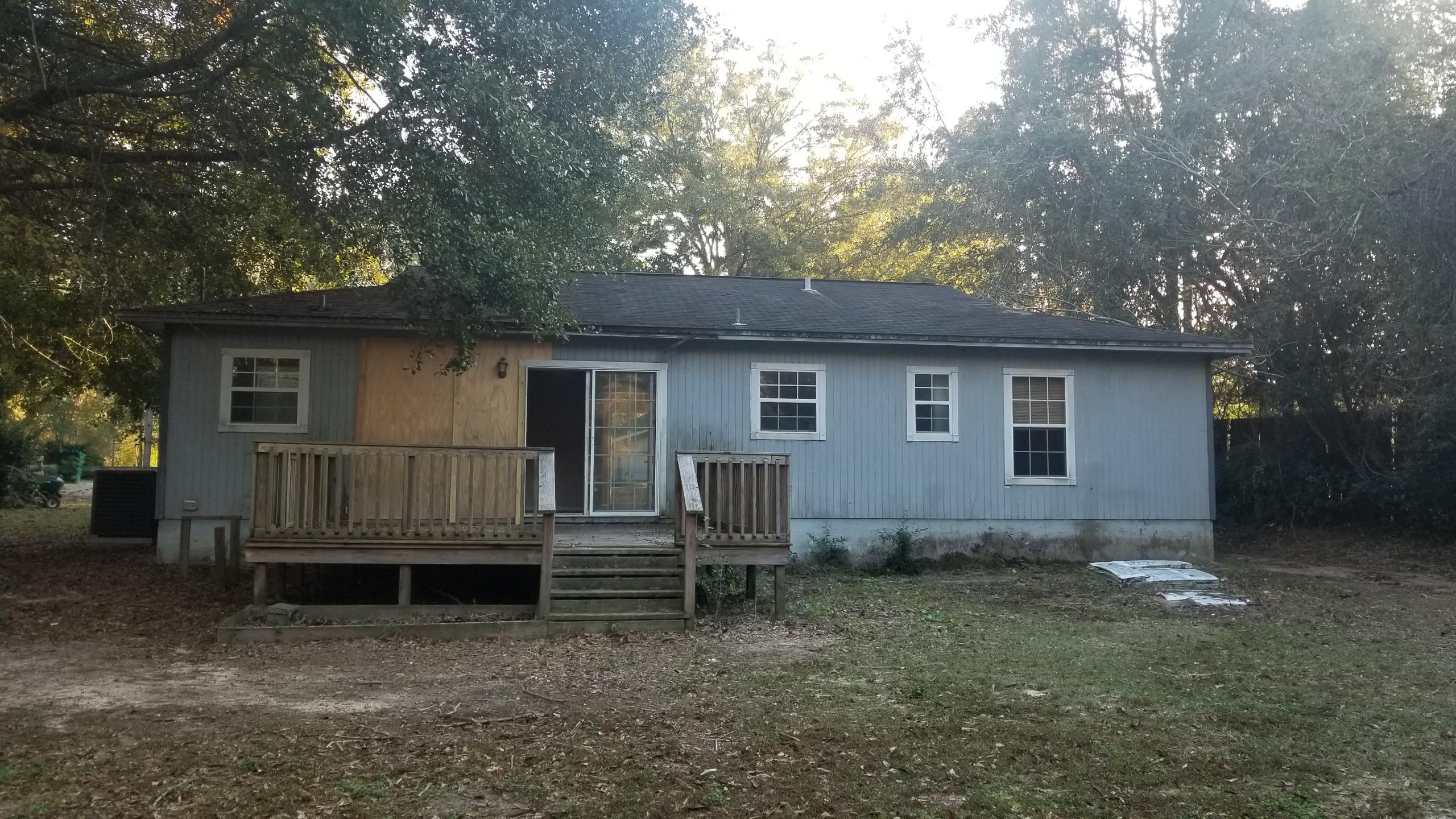 CRESTVIEW SUBURB - Residential