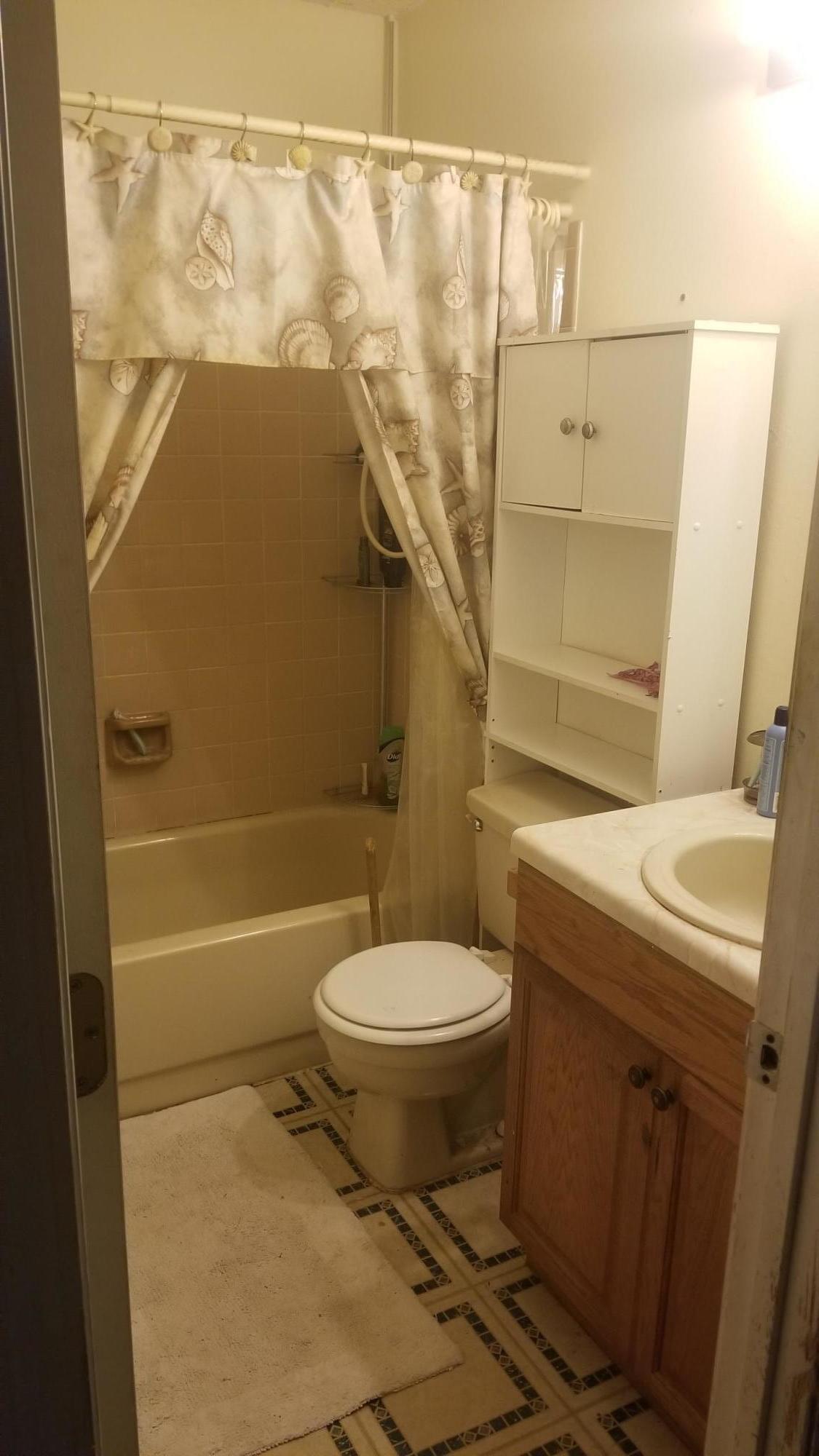 CRESTVIEW SUBURB - Residential