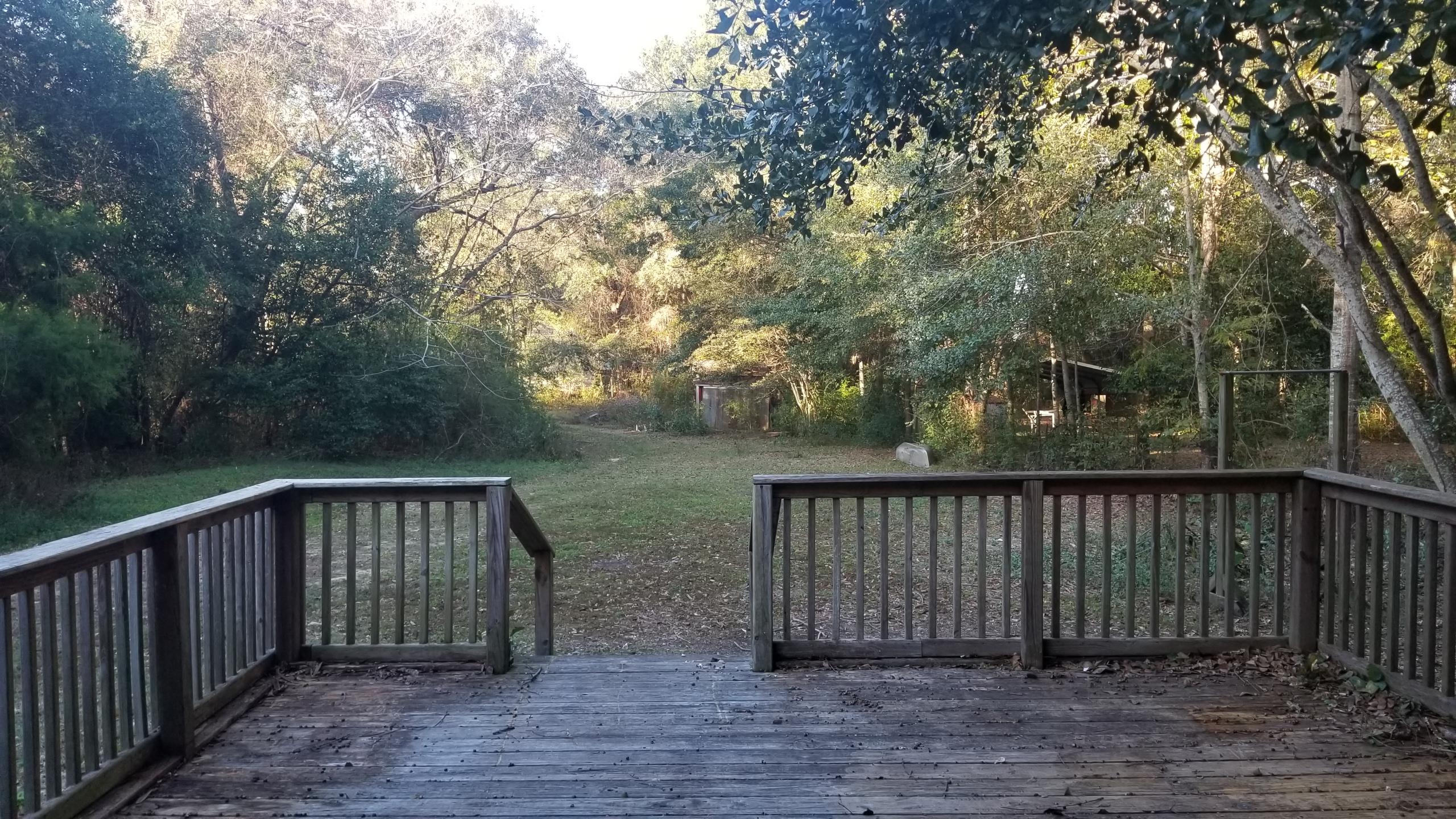 CRESTVIEW SUBURB - Residential