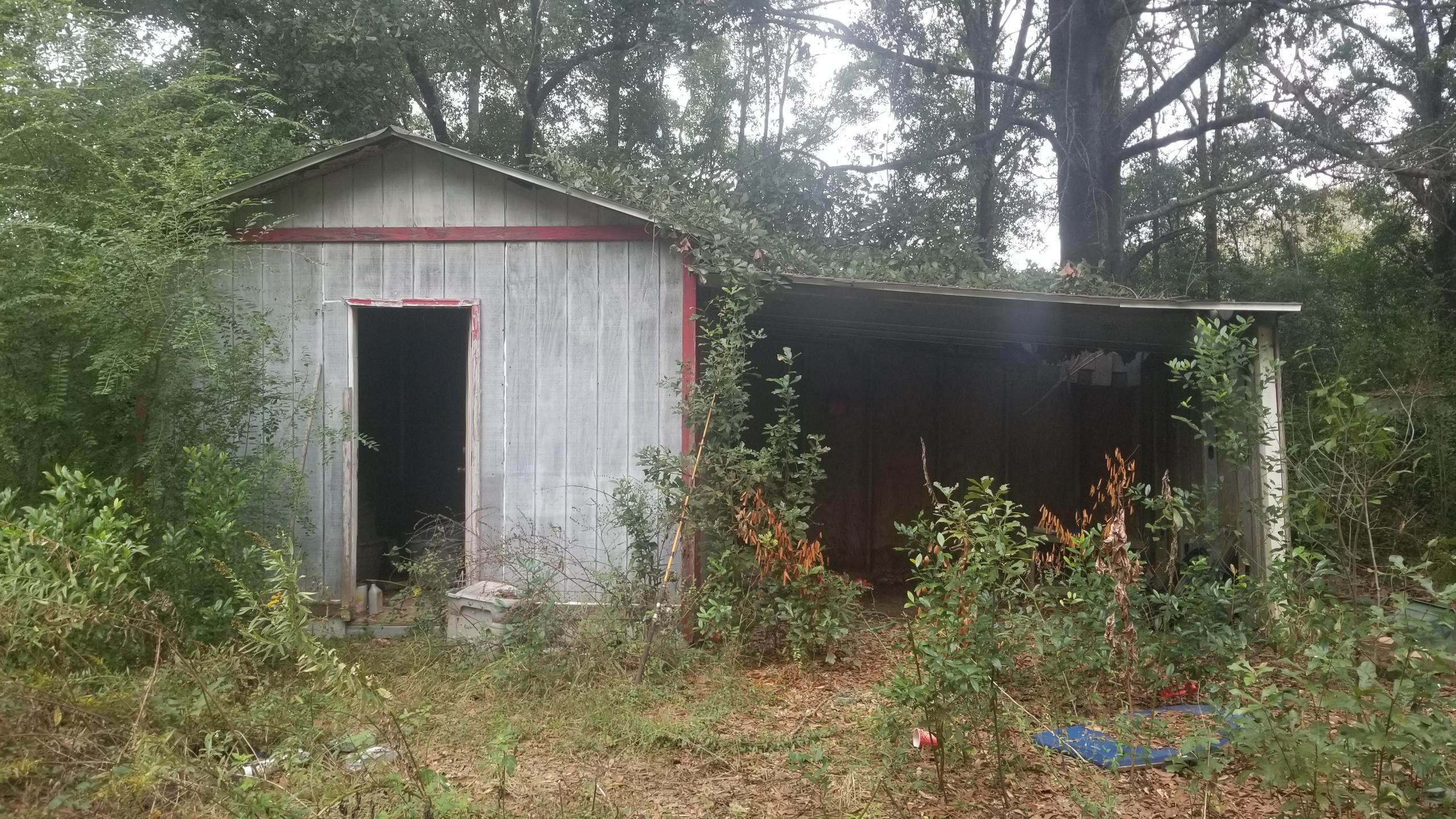 CRESTVIEW SUBURB - Residential