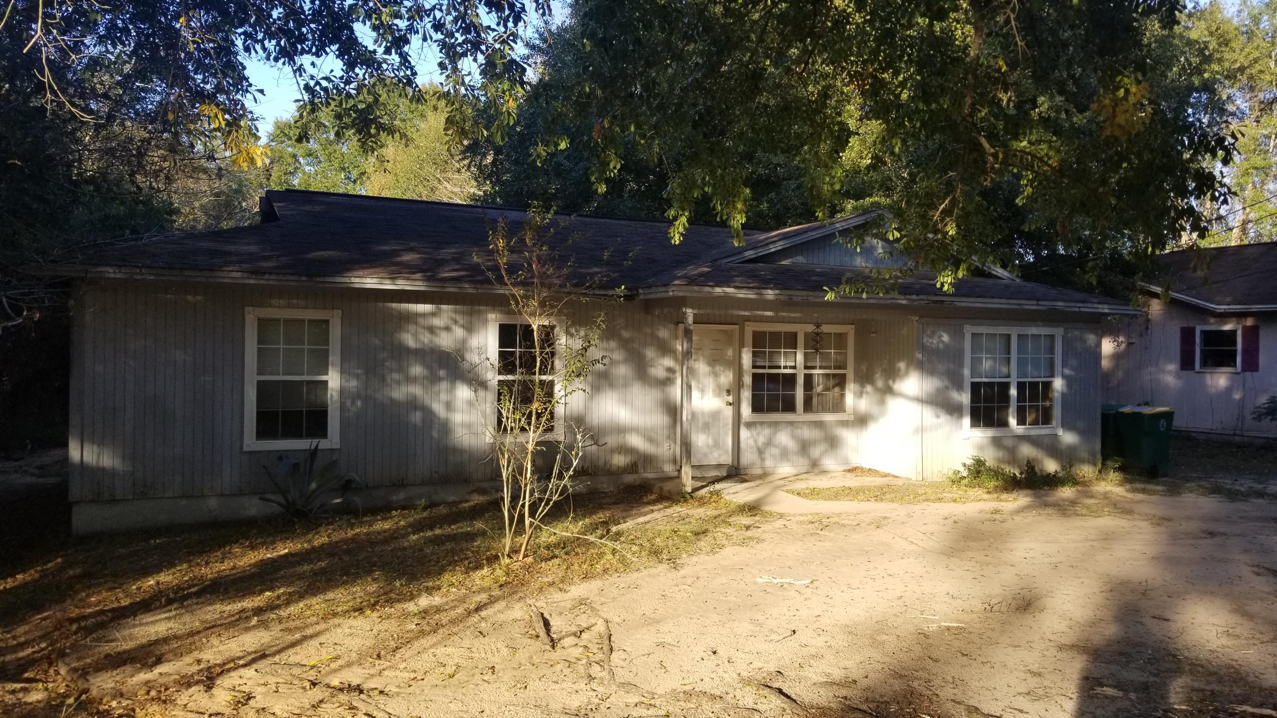 CRESTVIEW SUBURB - Residential