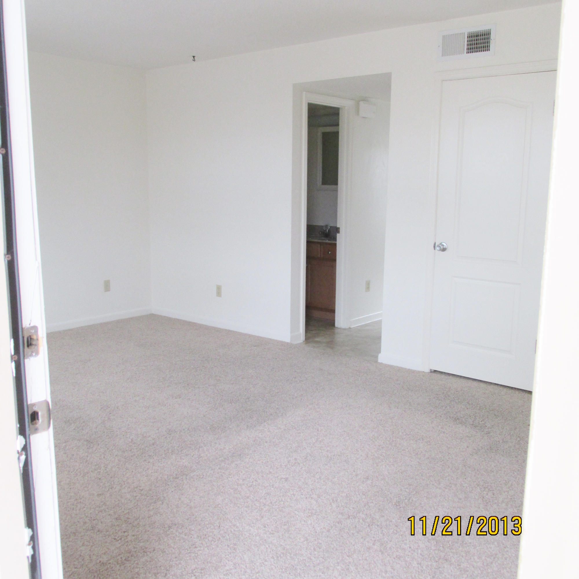 ISLAND MARK - Residential Lease