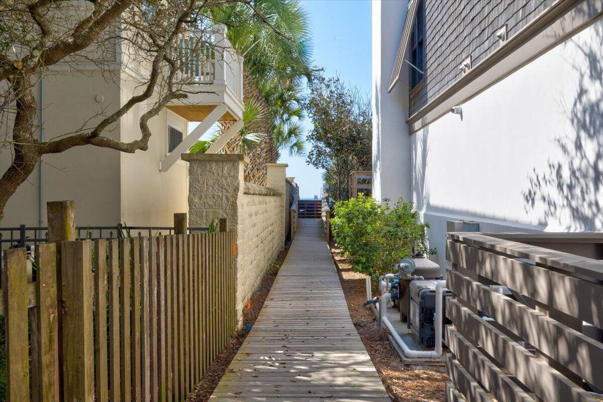 7 Palms - Residential