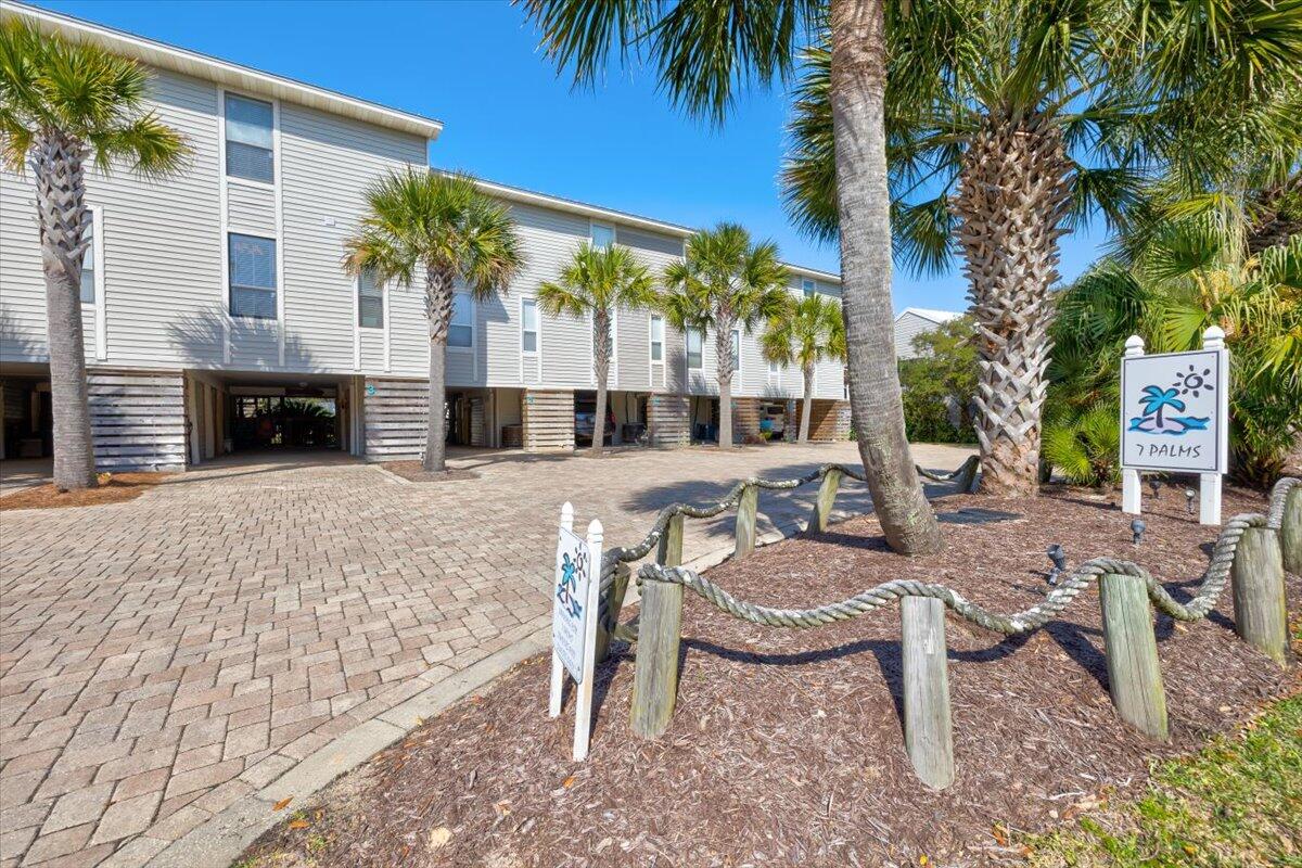7 Palms - Residential