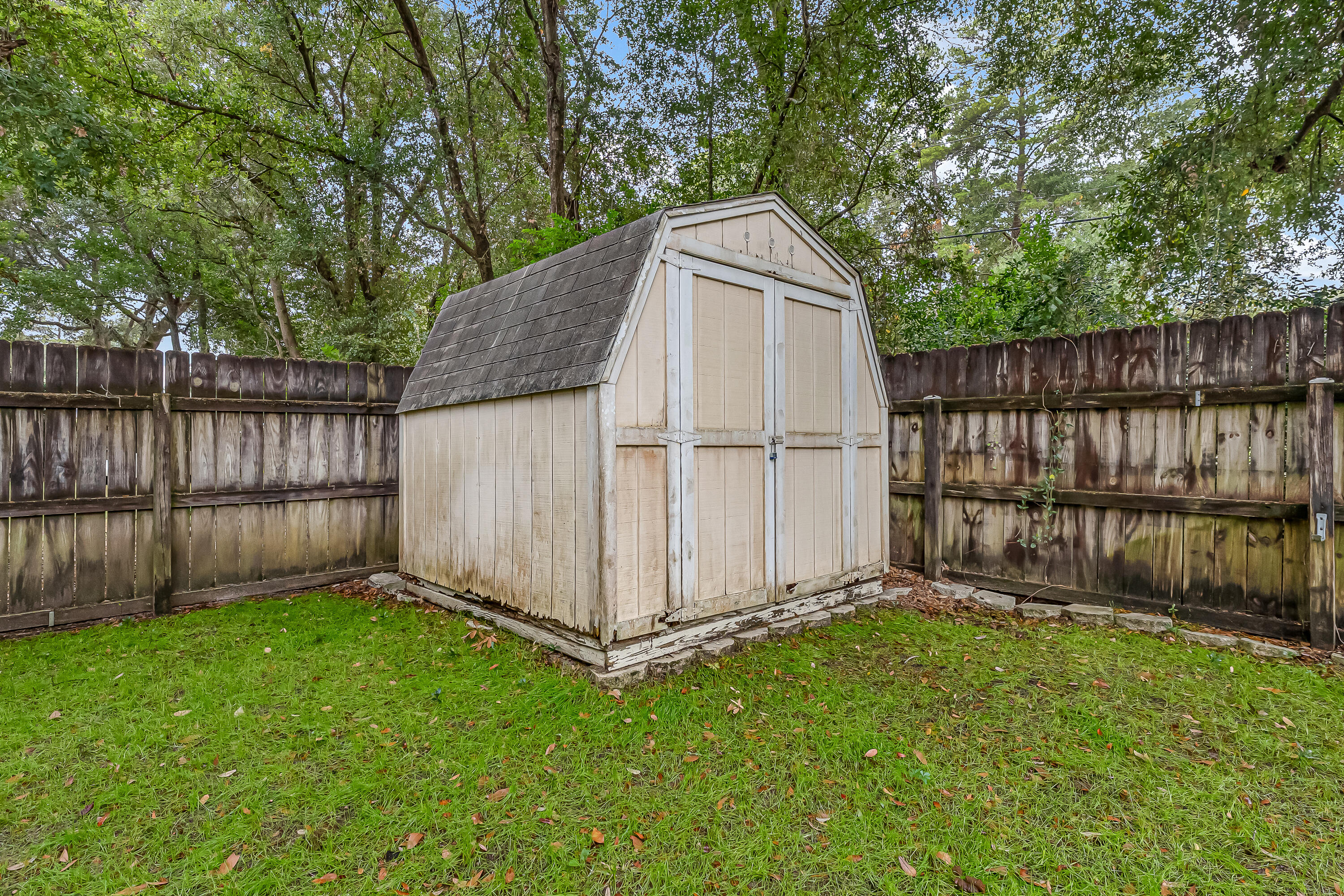 CEDAR RIDGE PH II LOT 39 - Residential