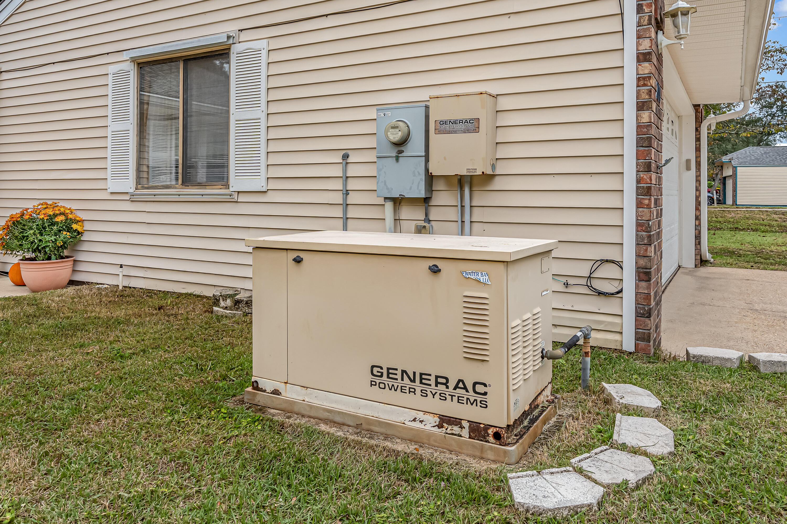 CEDAR RIDGE PH II LOT 39 - Residential