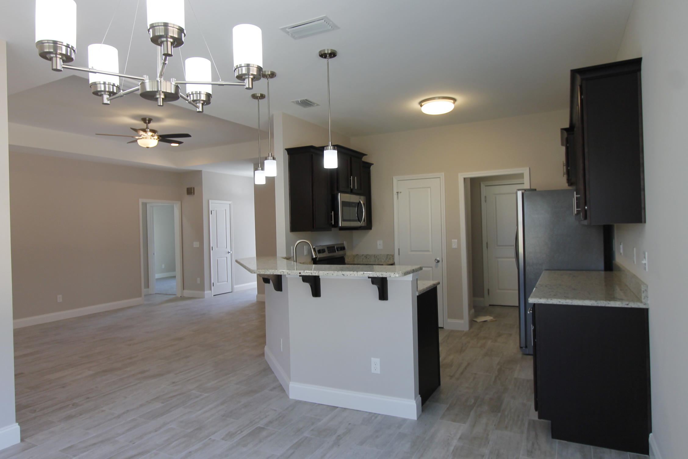 CRESCENT SHORES - Residential