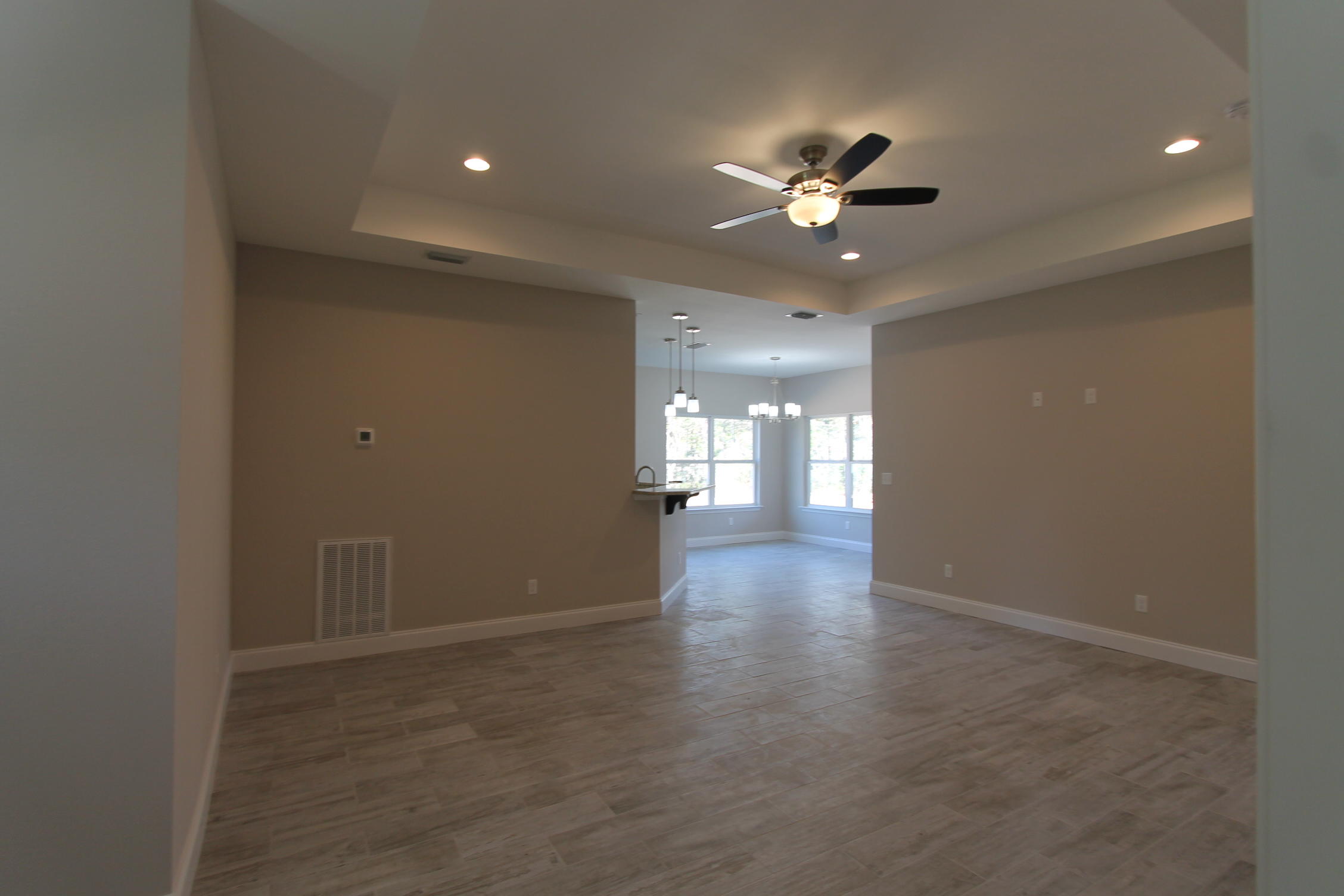 CRESCENT SHORES - Residential