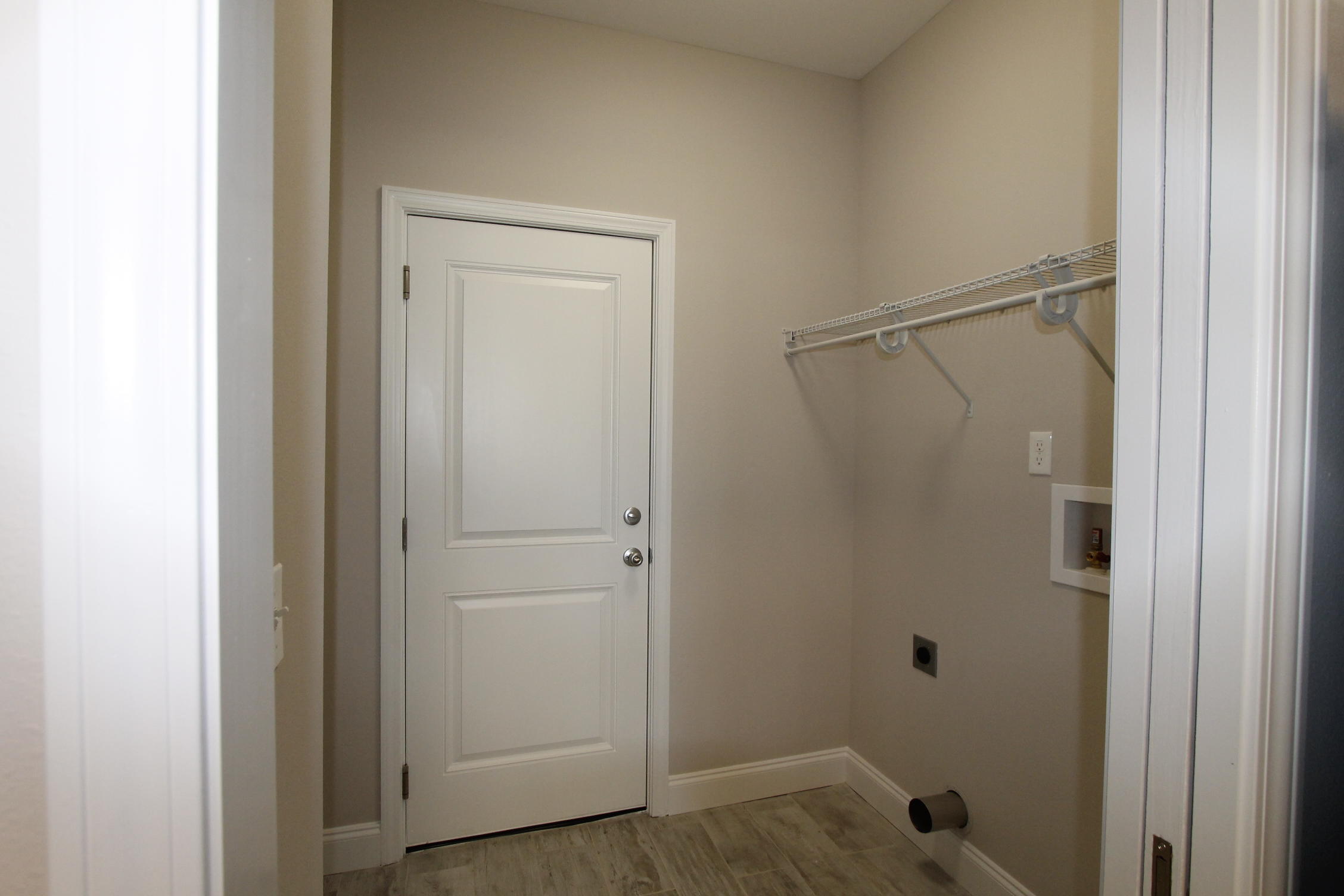 CRESCENT SHORES - Residential