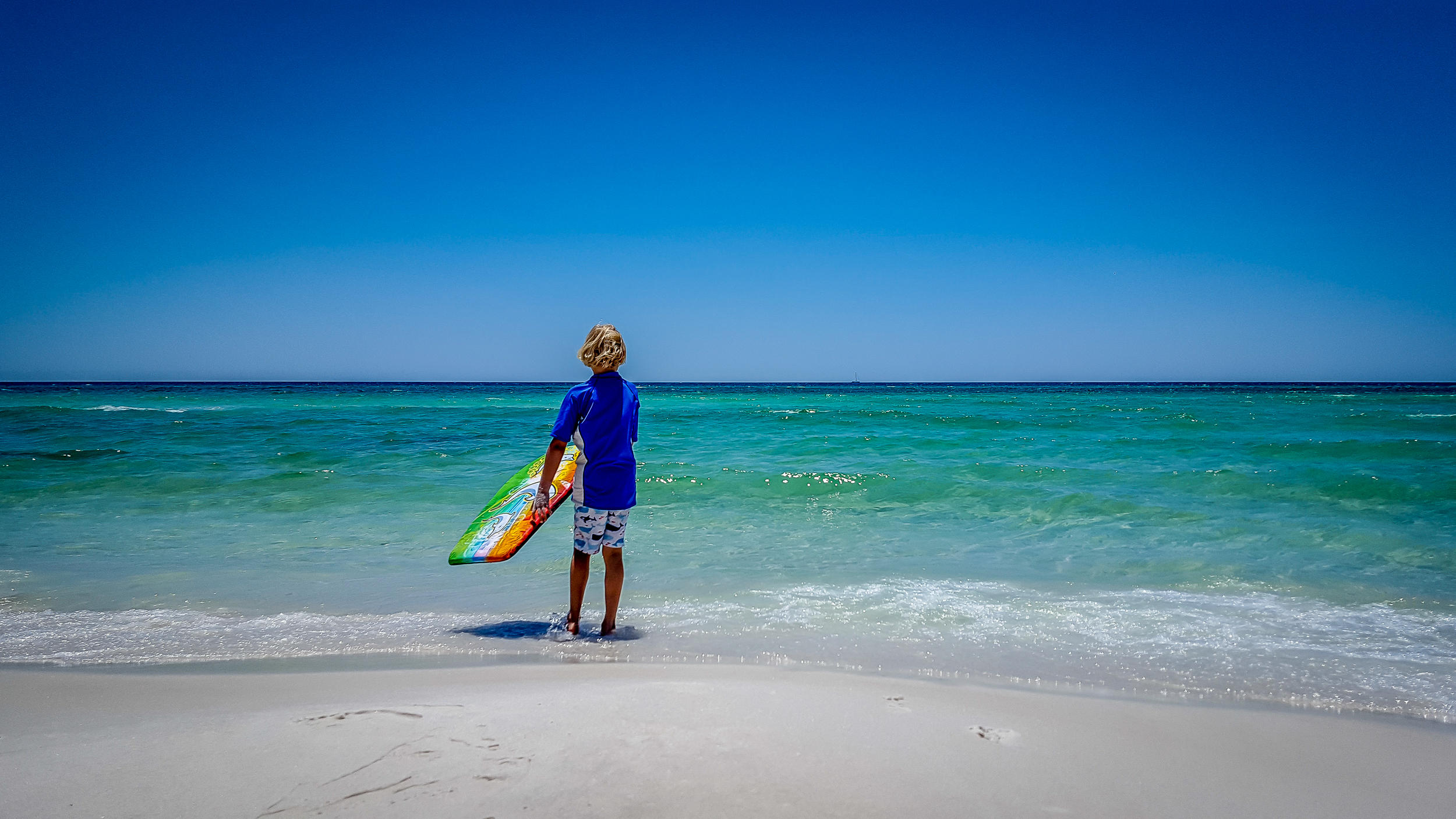 EMERALD HILL CONDO PH 3 - Residential