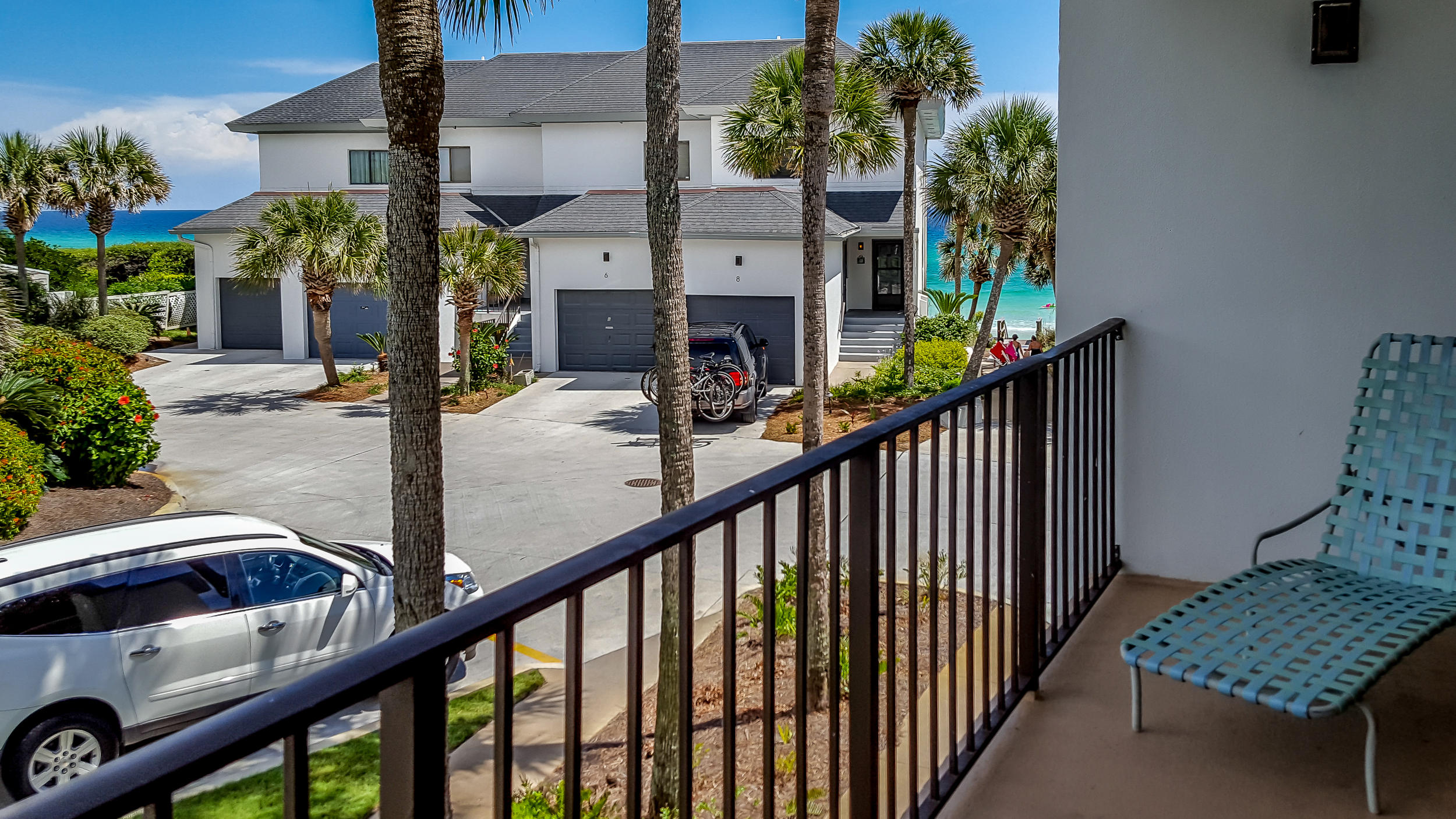 EMERALD HILL CONDO PH 3 - Residential