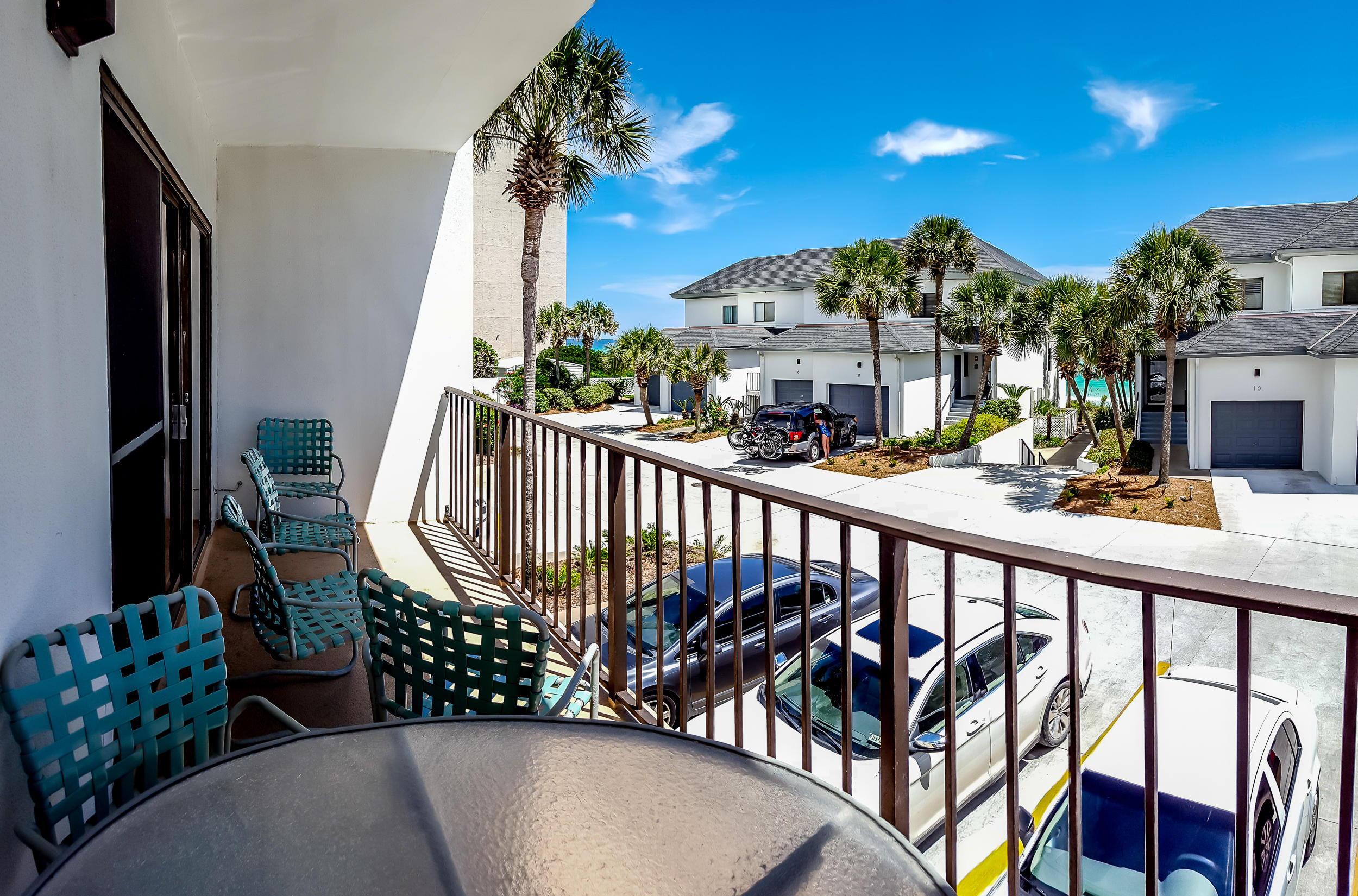 EMERALD HILL CONDO PH 3 - Residential