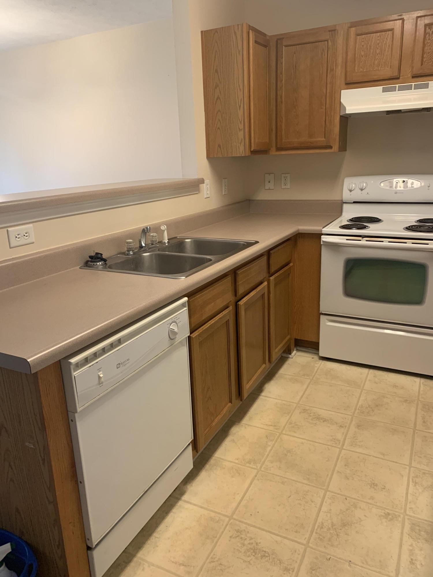 ROLLING PINES - Residential