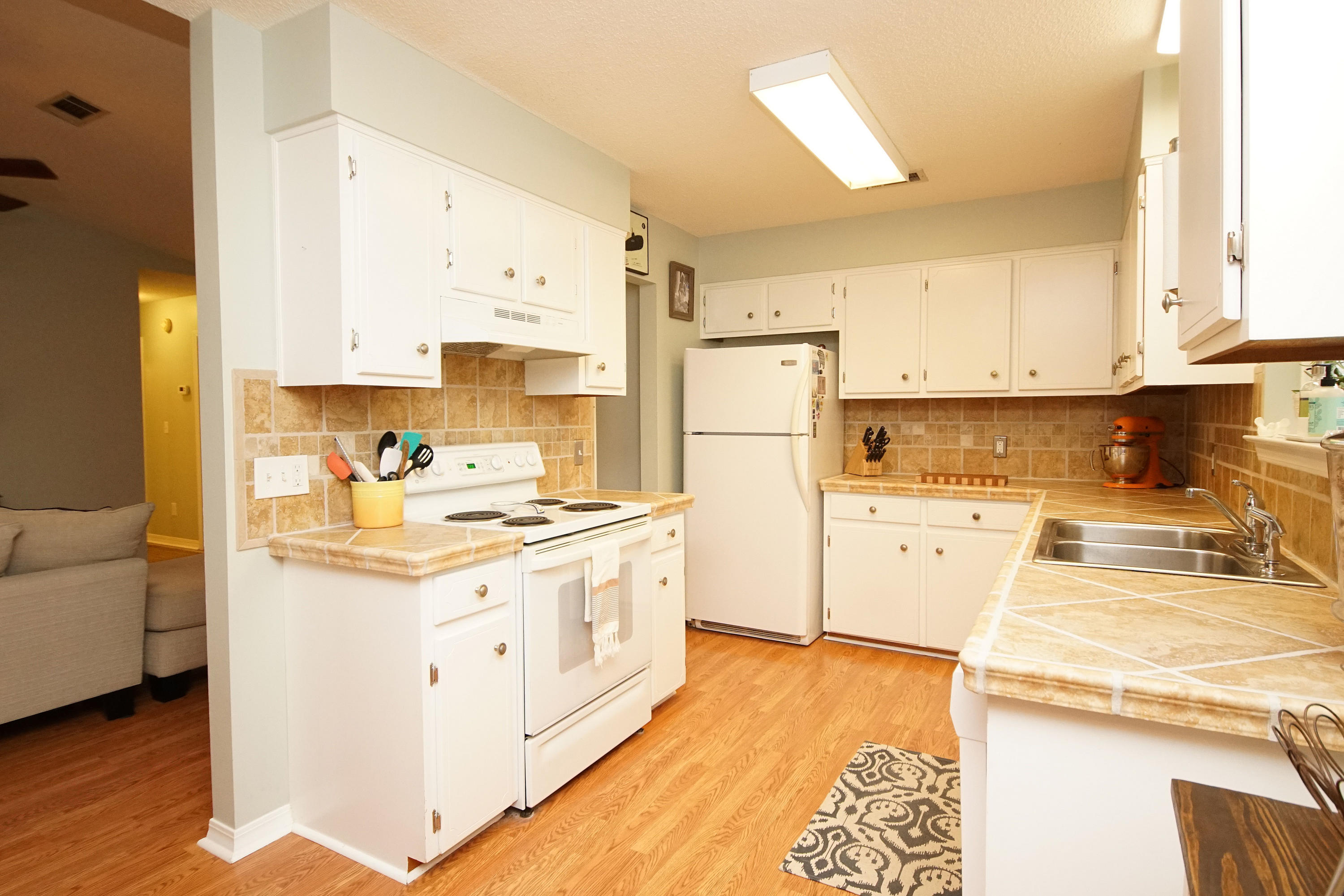 FLORIDA HEIGHTS - Residential