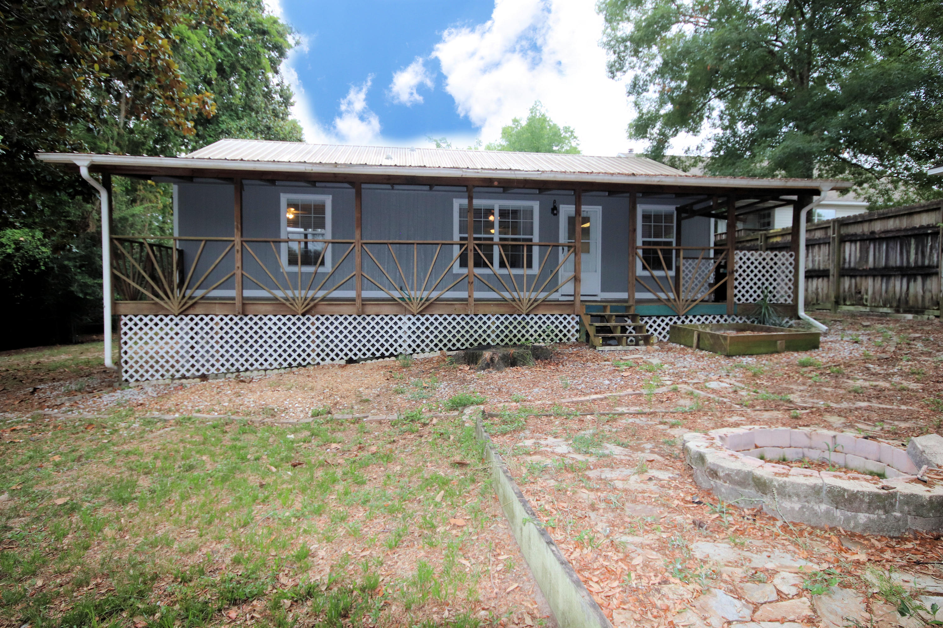 FLORIDA HEIGHTS - Residential