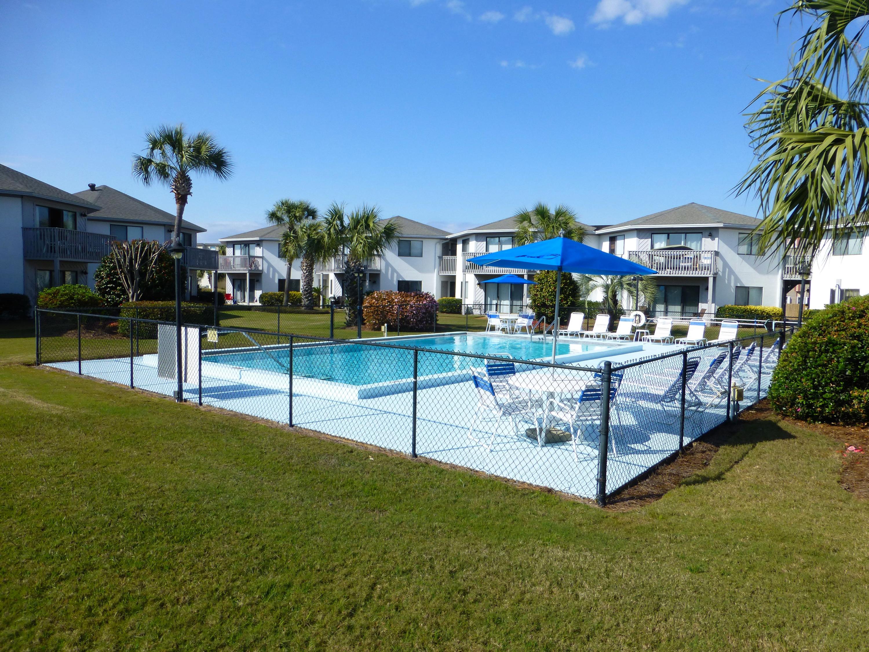 CRYSTAL VILLAGE CONDO PH 1 - Residential