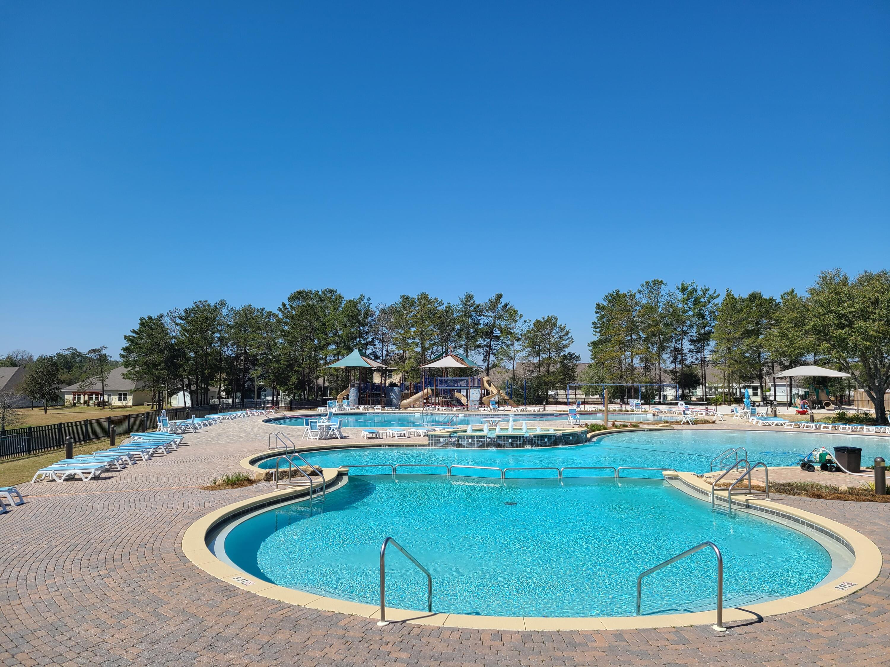 PASSAGES AT HAMMOCK BAY - Residential