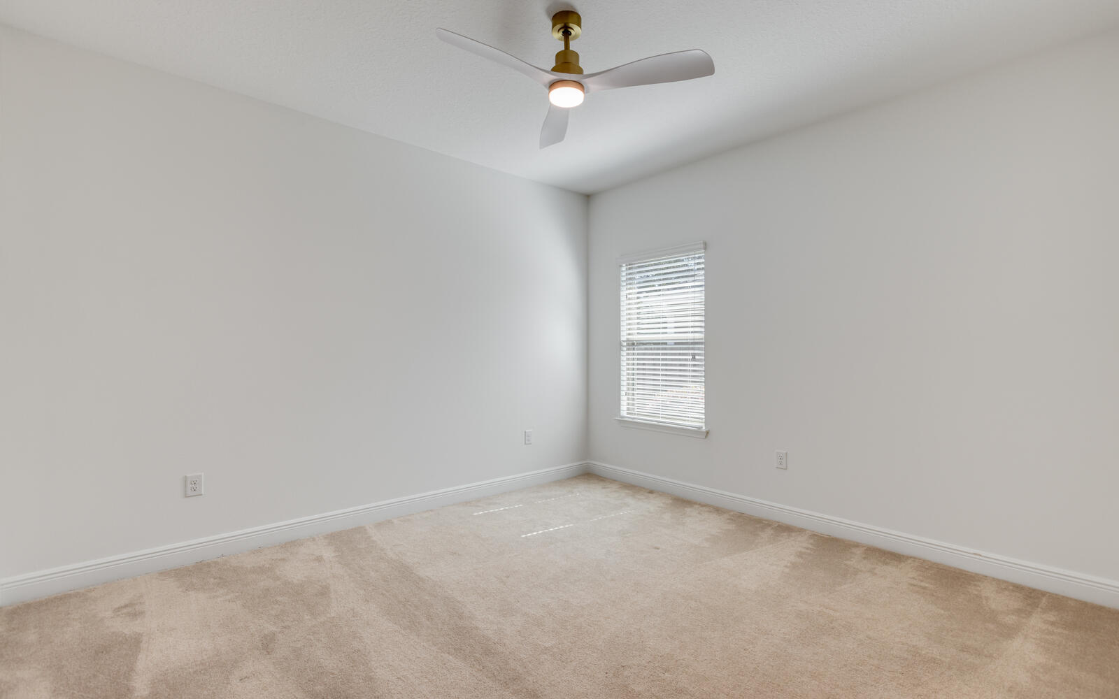 PASSAGES AT HAMMOCK BAY - Residential