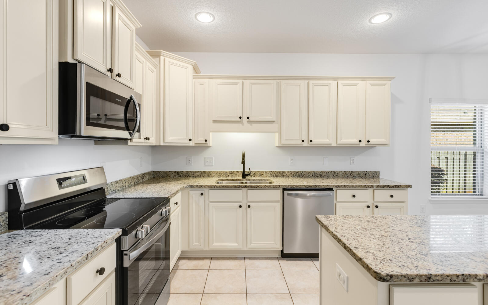 PASSAGES AT HAMMOCK BAY - Residential