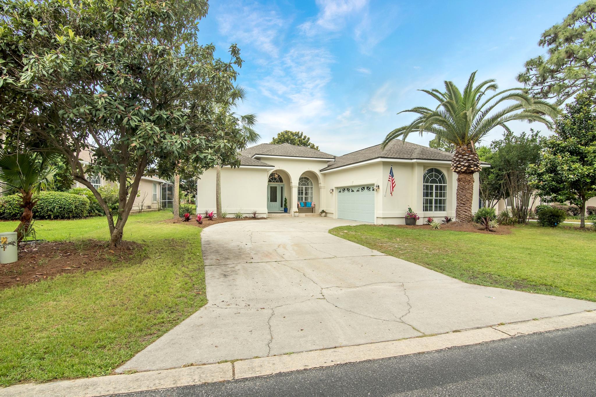 EMERALD LAKES PH 1 - Residential