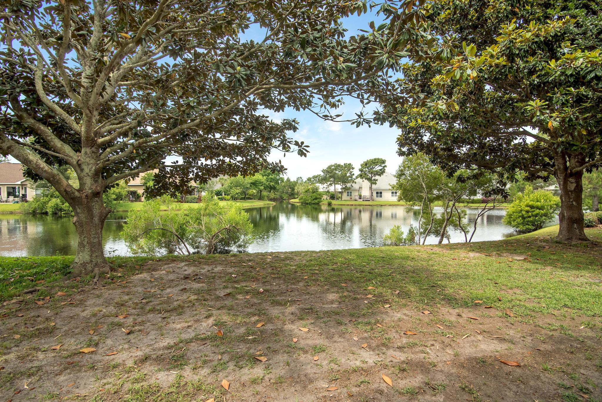 EMERALD LAKES PH 1 - Residential