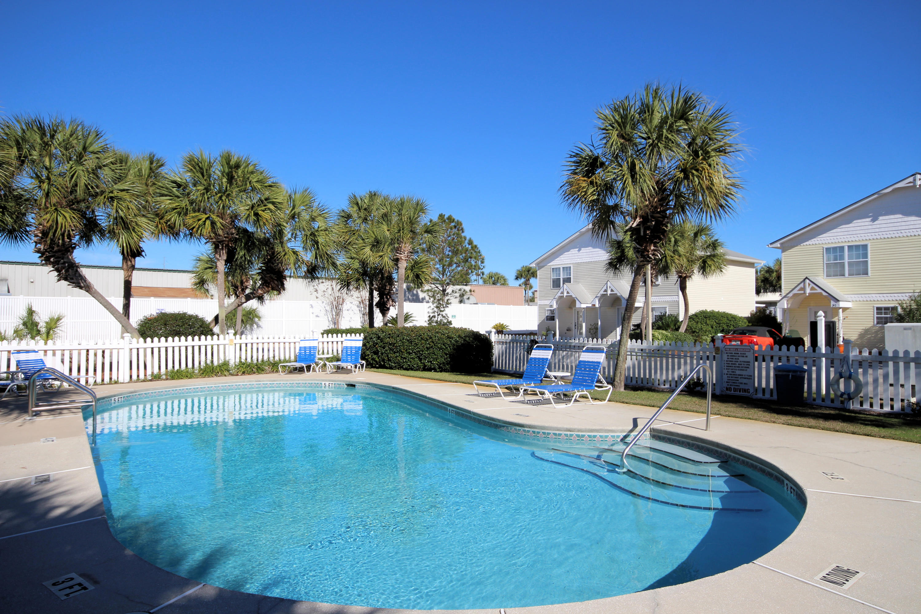 SUMMERLAKE T/H - Residential