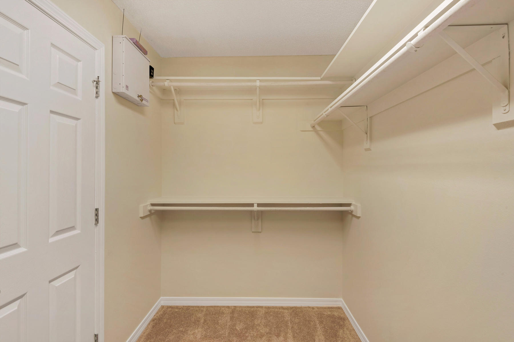 ROCKY BAYOU ESTATES 12A - Residential