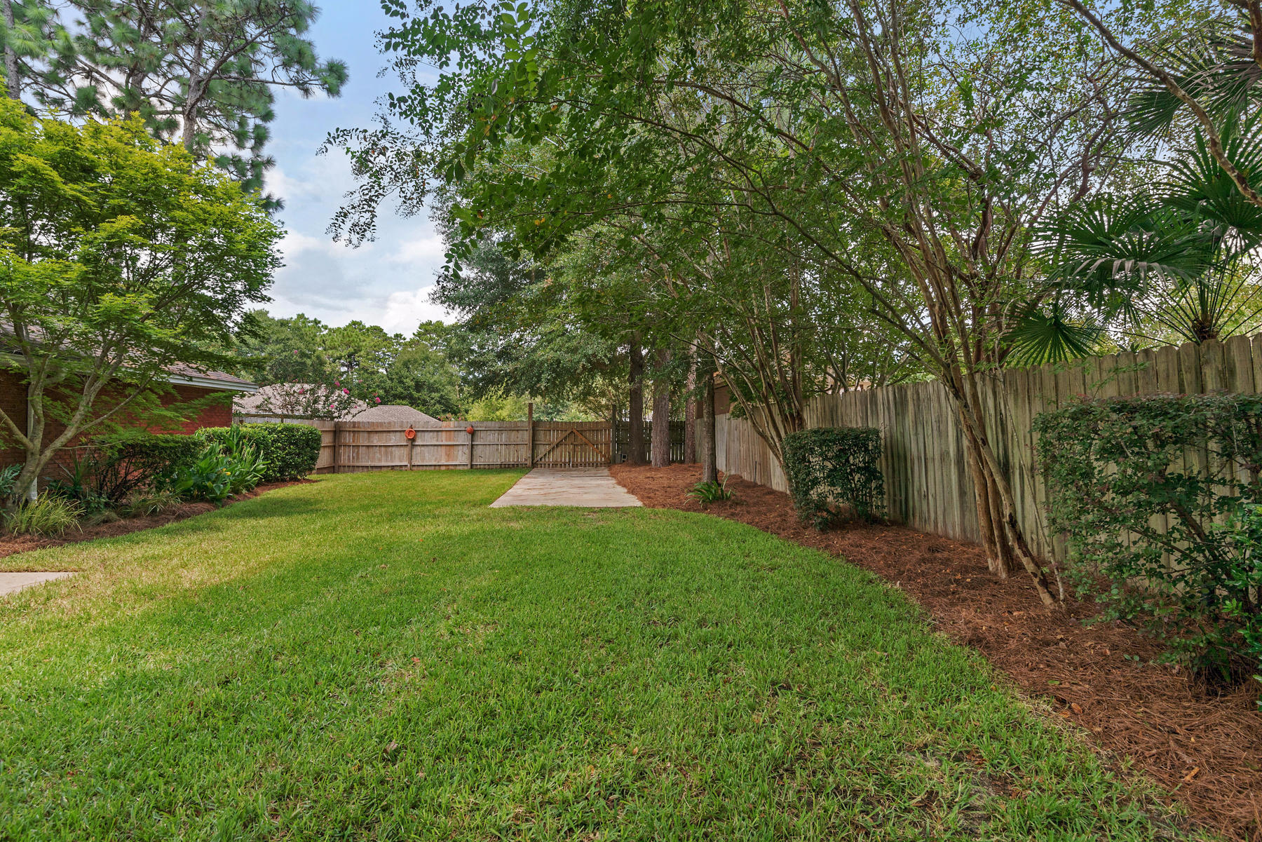 ROCKY BAYOU ESTATES 12A - Residential