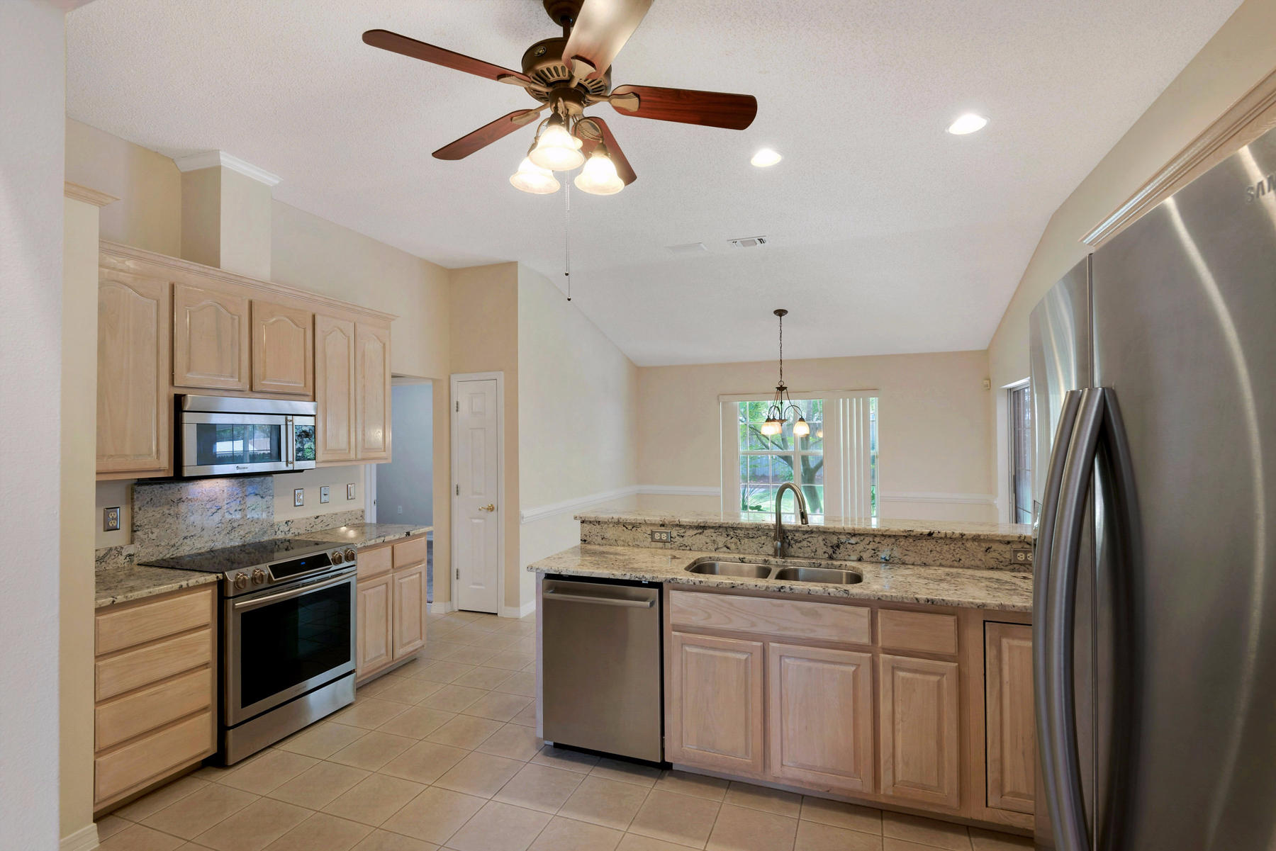 ROCKY BAYOU ESTATES 12A - Residential