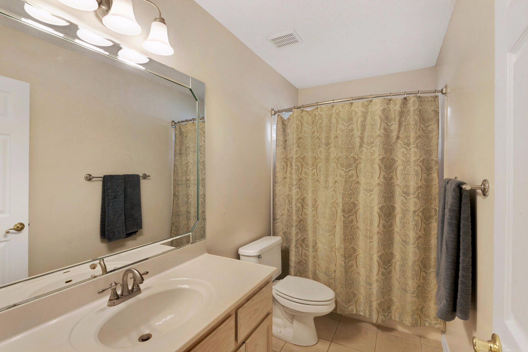 ROCKY BAYOU ESTATES 12A - Residential