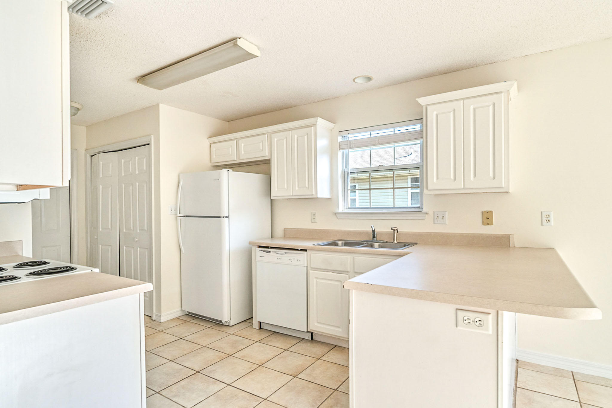 OAK PARK ESTATES - Residential