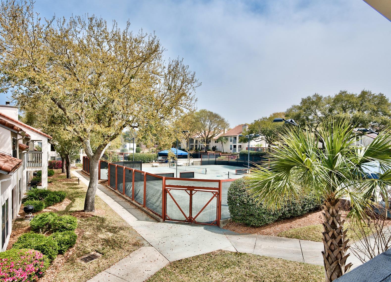 TOPS'L TENNIS VILLAGE - Residential