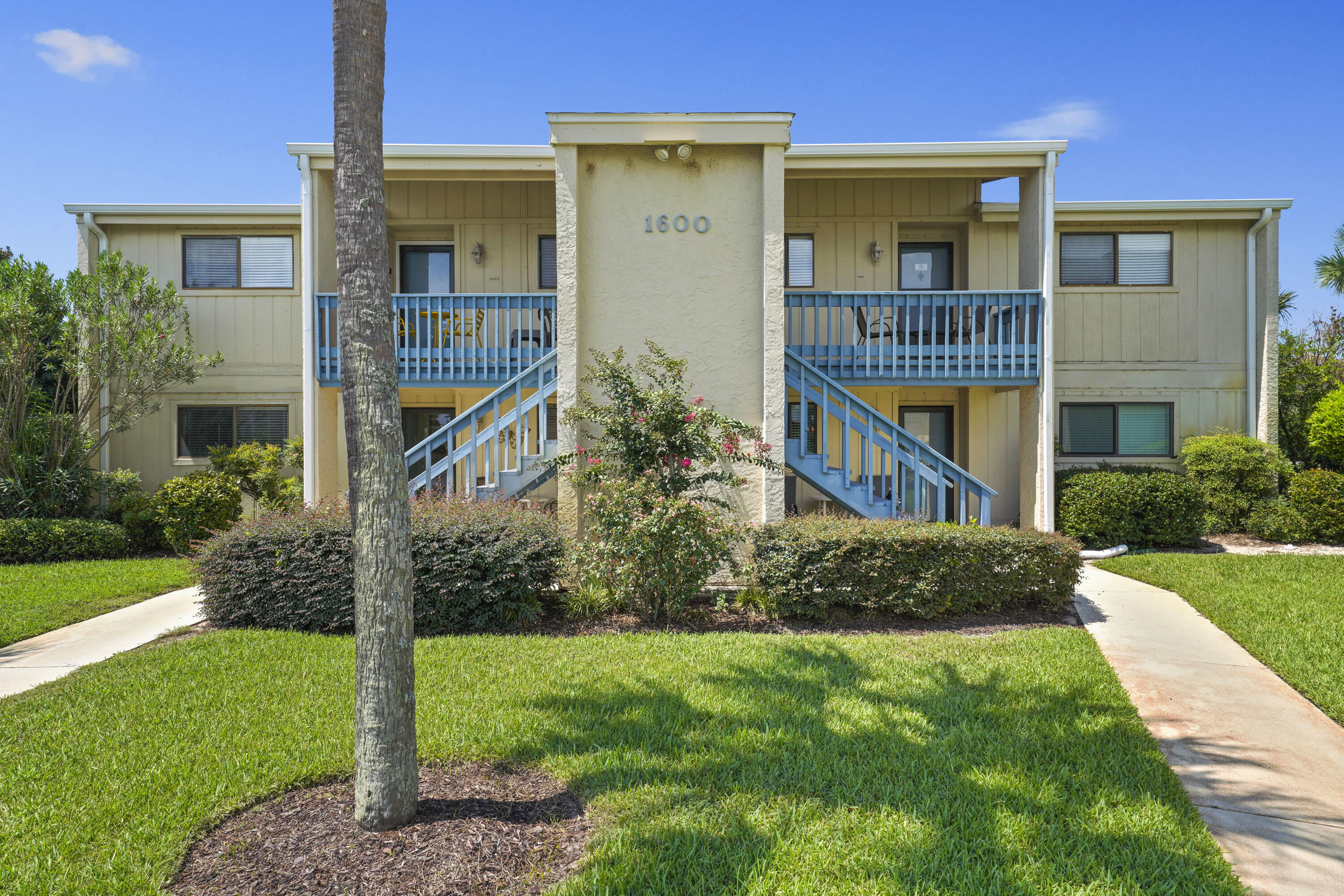 Nestled within the family-friendly Chateau La Mer II community, this ground floor, two-bedroom, two-bath unit caters to both owners and guests. Enjoy direct porch access to a verdant backyard and a swift 3-minute stroll to the beach, ensuring both convenience and tranquility. The complex possesses 200 feet of deeded Gulf-frontage, complemented by a private entrance adjacent to Captain Dave's Seafood Restaurant & Bar.Experience the convenience of on-site amenities, including a pool, tennis and shuffleboard courts, outdoor grills, and a playground--making it an ideal choice for families with children.