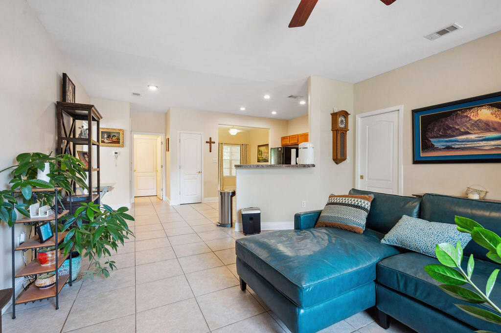 GRAND OAK PLACE - Residential